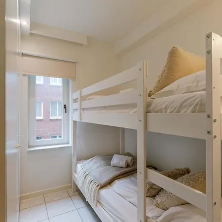 Huswell - Stunning With Side Sea View In Apartment